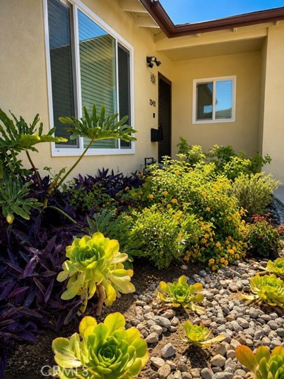 Image 24 of property listing at 25421 Los Flores Drive, San Bernardino, CA 92404