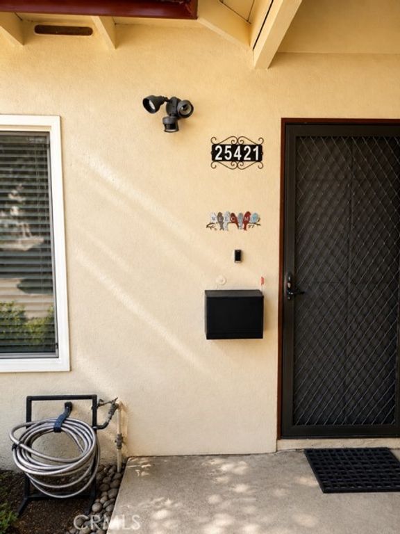 Image 4 of property listing at 25421 Los Flores Drive, San Bernardino, CA 92404