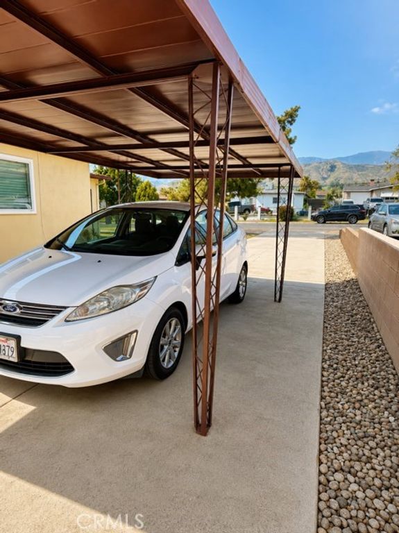 Image 6 of property listing at 25421 Los Flores Drive, San Bernardino, CA 92404