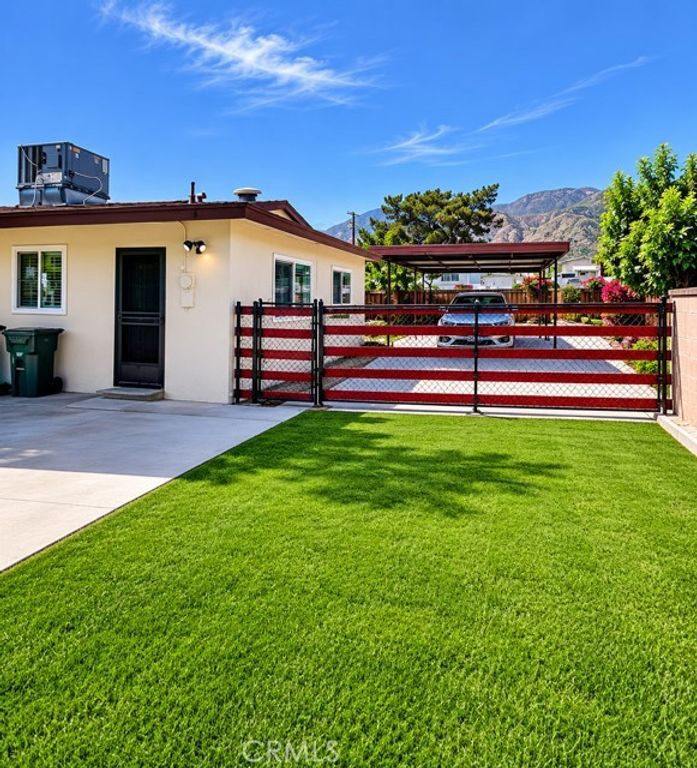 Image 8 of property listing at 25421 Los Flores Drive, San Bernardino, CA 92404