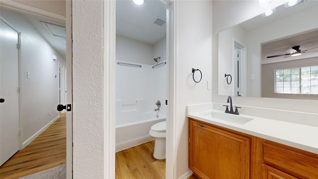 1532 Marion Drive, Dallas, TX 75211