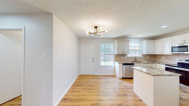 1532 Marion Drive, Dallas, TX 75211