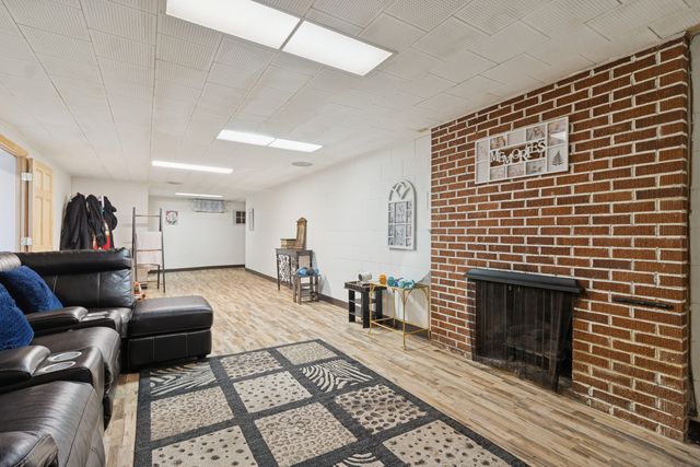 310 Oak Street, North Aurora, IL 60542