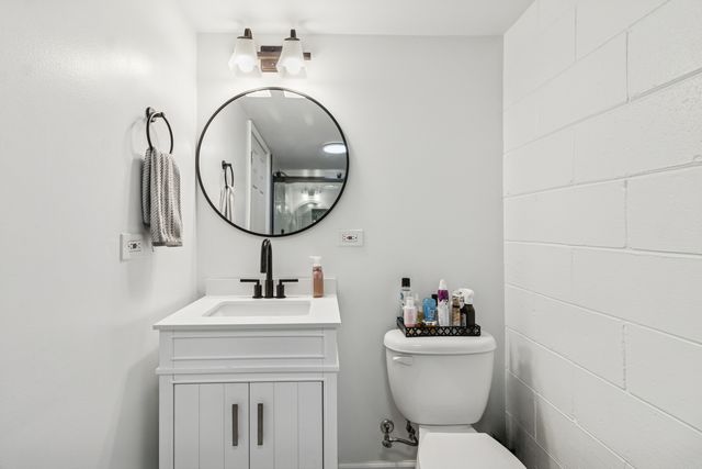 310 Oak Street, North Aurora, IL 60542