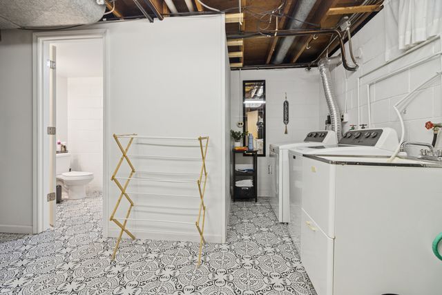 310 Oak Street, North Aurora, IL 60542