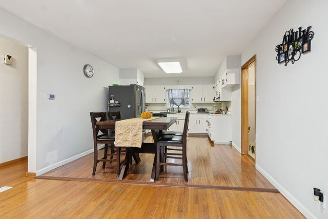 310 Oak Street, North Aurora, IL 60542