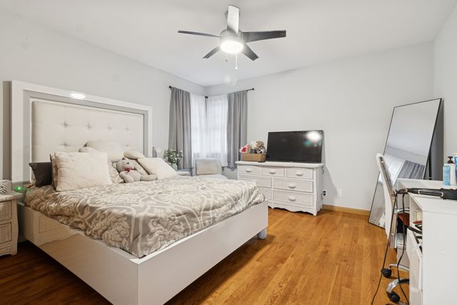 310 Oak Street, North Aurora, IL 60542