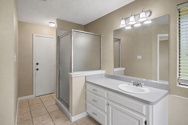 108 Old Barn Circle, Holly Lake Ranch, TX 75765