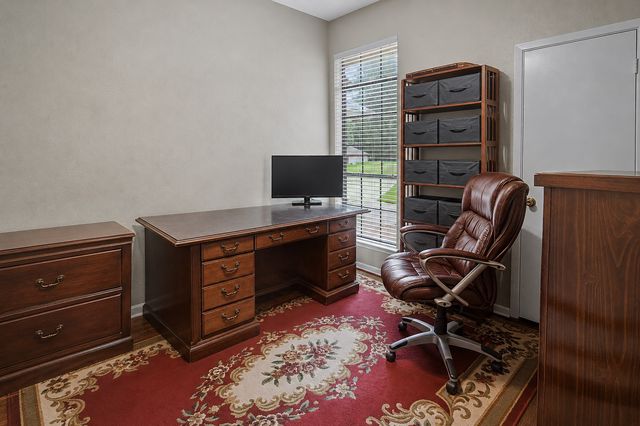 108 Old Barn Circle, Holly Lake Ranch, TX 75765