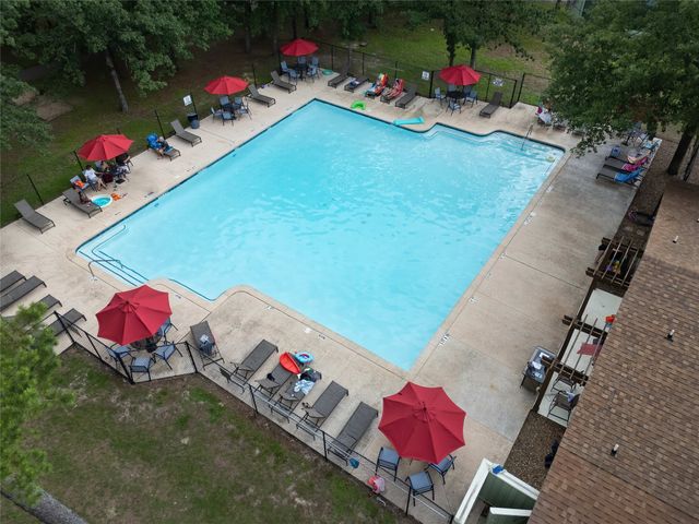 108 Old Barn Circle, Holly Lake Ranch, TX 75765