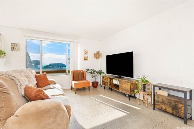 92-1140 Panana Street 101, Kapolei, HI 96707