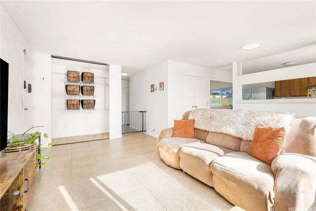 92-1140 Panana Street 101, Kapolei, HI 96707