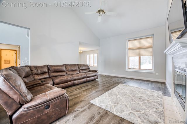 13659 Windmoor Drive, Green Oak Township, MI 48178