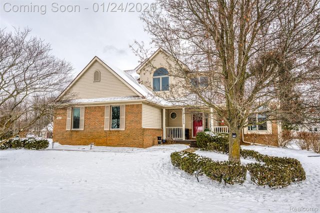 13659 Windmoor Drive, Green Oak Township, MI 48178