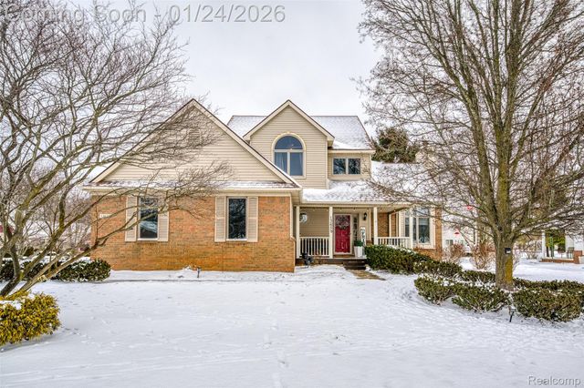 13659 Windmoor Drive, Green Oak Township, MI 48178