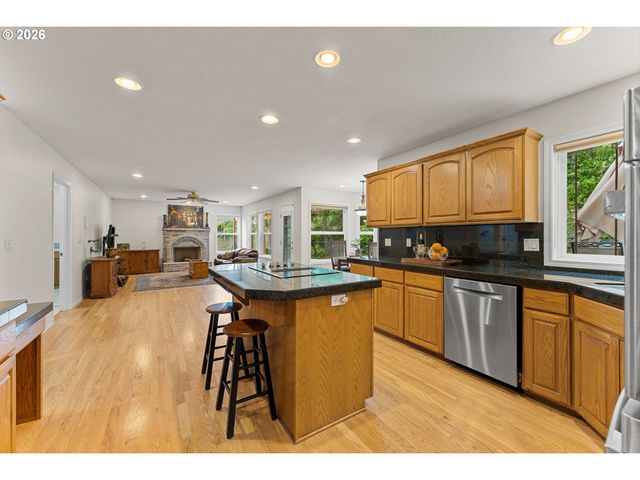 16623 Sw TIMBERLAND Dr, Beaverton, OR 97007