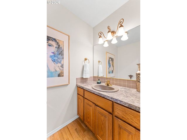 16623 Sw TIMBERLAND Dr, Beaverton, OR 97007