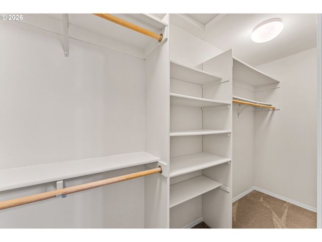 16623 Sw TIMBERLAND Dr, Beaverton, OR 97007