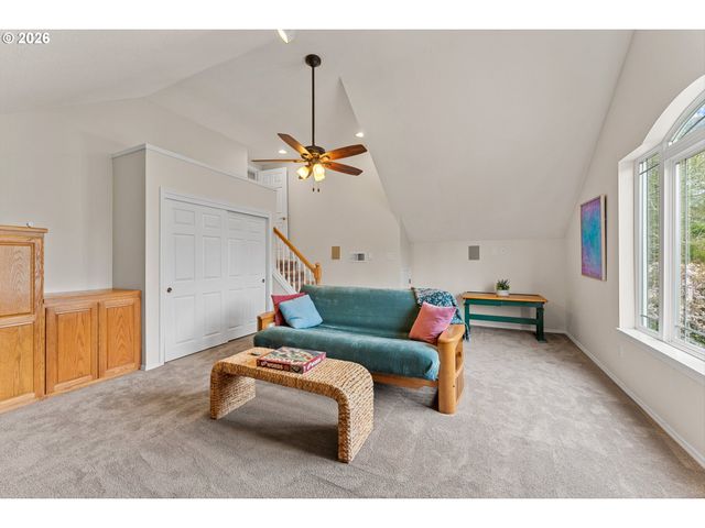 16623 Sw TIMBERLAND Dr, Beaverton, OR 97007