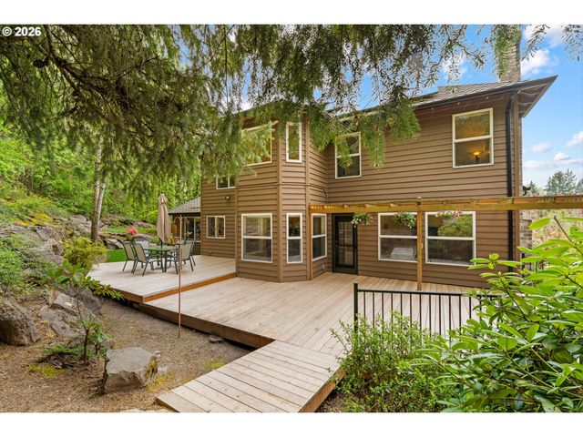 16623 Sw TIMBERLAND Dr, Beaverton, OR 97007