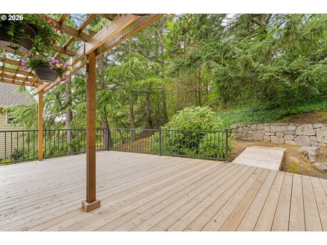 16623 Sw TIMBERLAND Dr, Beaverton, OR 97007