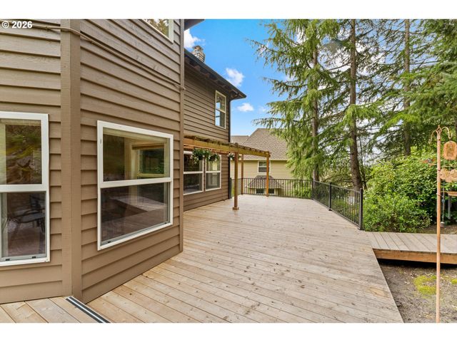 16623 Sw TIMBERLAND Dr, Beaverton, OR 97007