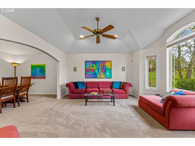 16623 Sw TIMBERLAND Dr, Beaverton, OR 97007