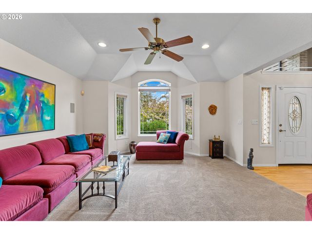 16623 Sw TIMBERLAND Dr, Beaverton, OR 97007