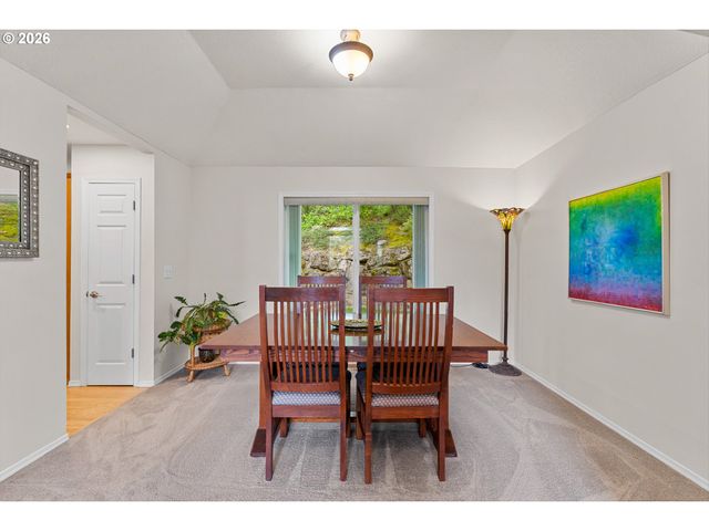 16623 Sw TIMBERLAND Dr, Beaverton, OR 97007