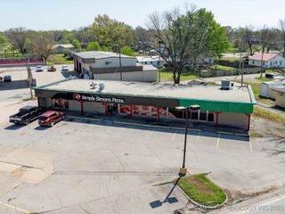 111 S Ash Street, Nowata, OK 74048