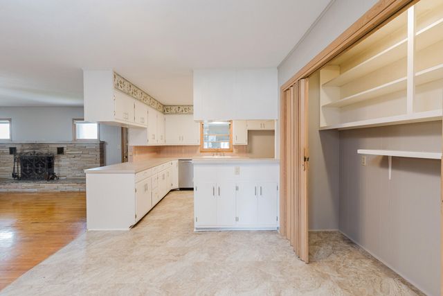 3333 N Delaware Avenue, Springfield, MO 65803