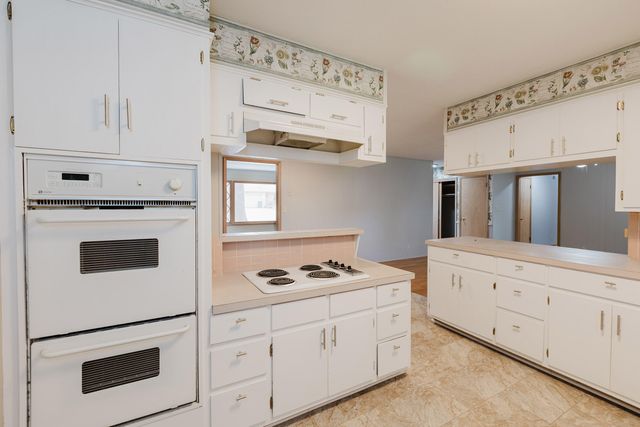 3333 N Delaware Avenue, Springfield, MO 65803