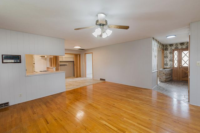 3333 N Delaware Avenue, Springfield, MO 65803