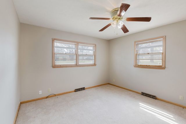 3333 N Delaware Avenue, Springfield, MO 65803