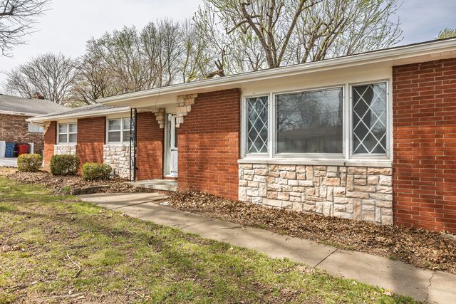 3333 N Delaware Avenue, Springfield, MO 65803