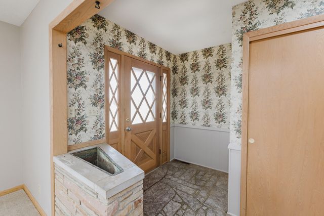 3333 N Delaware Avenue, Springfield, MO 65803