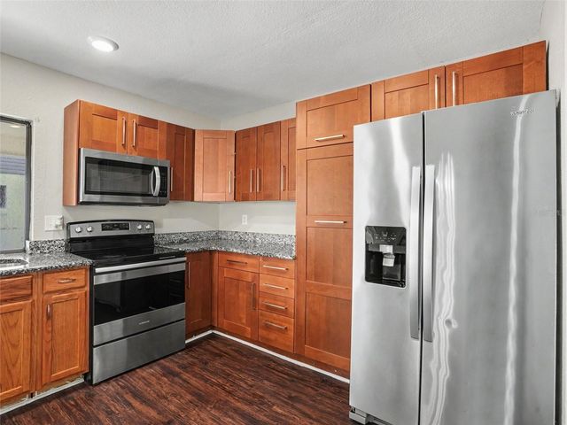 815 E FLAG LANE, Kissimmee, FL 34759