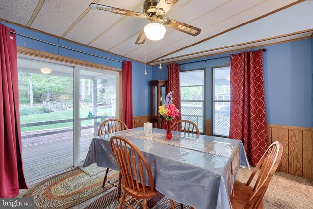36 MAPLE AVE, Manheim, PA 17545