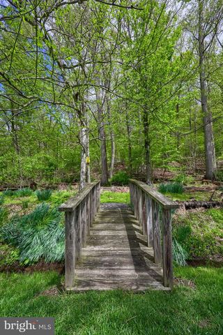 36 MAPLE AVE, Manheim, PA 17545