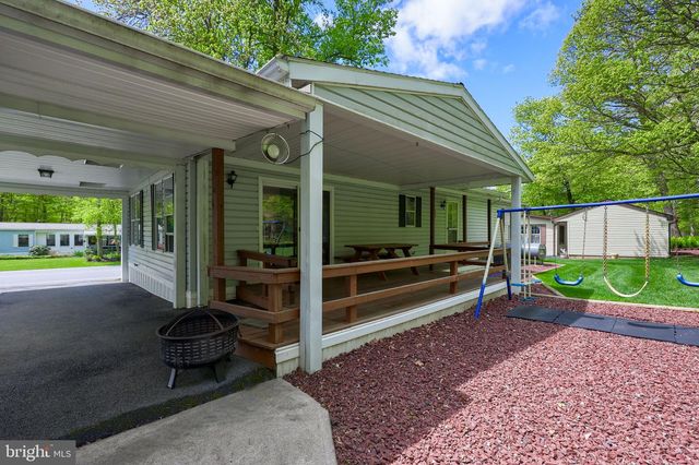 36 MAPLE AVE, Manheim, PA 17545