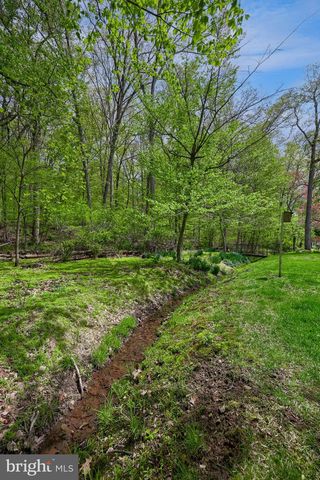 36 MAPLE AVE, Manheim, PA 17545