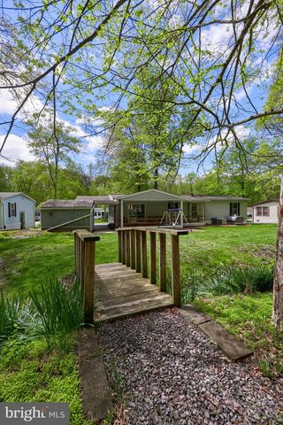 36 MAPLE AVE, Manheim, PA 17545