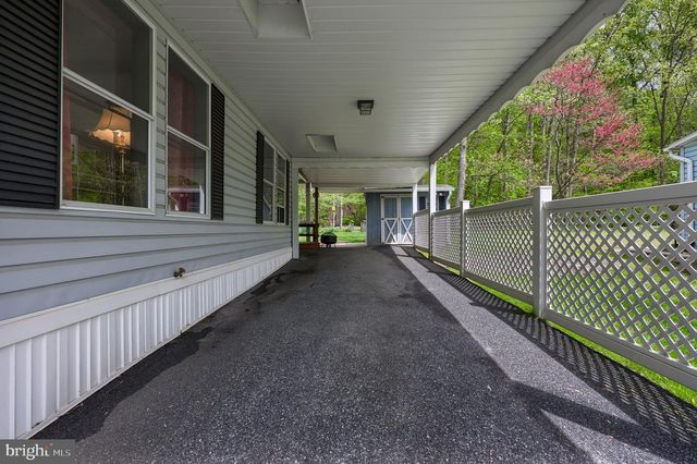 36 MAPLE AVE, Manheim, PA 17545