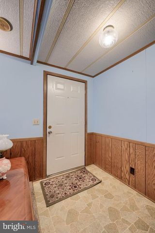36 MAPLE AVE, Manheim, PA 17545