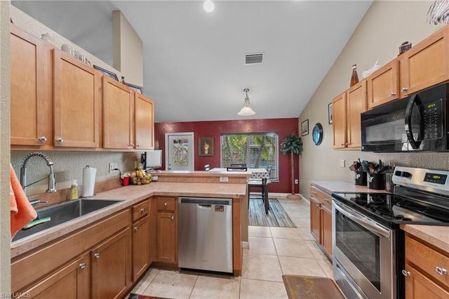 23 NW 29th AVE, Cape Coral, FL 33993
