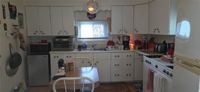 2172 Jefferson Ave, Canton Twp, PA 15301