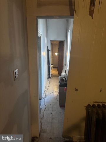 3105 W DIAMOND ST, Philadelphia, PA 19121