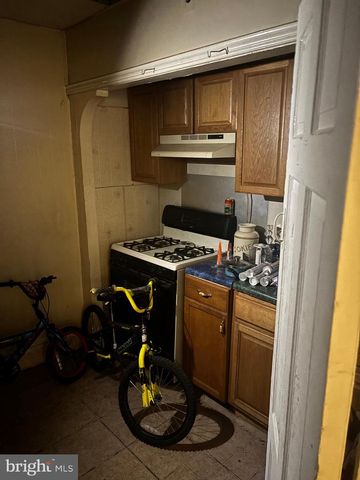 3105 W DIAMOND ST, Philadelphia, PA 19121