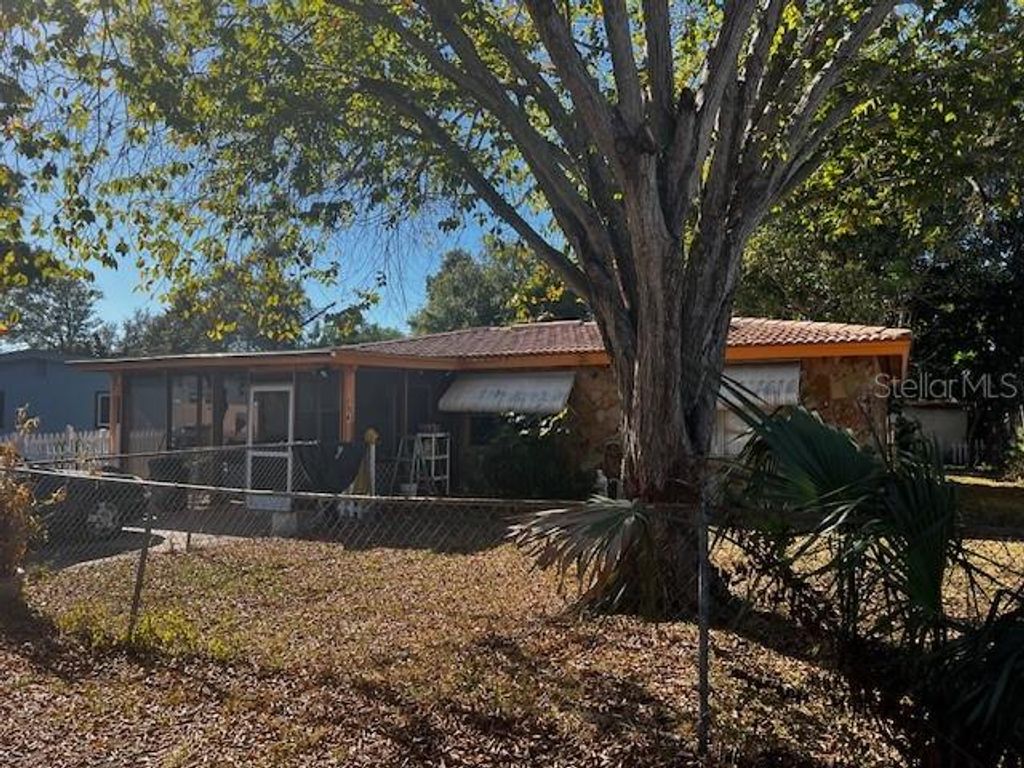 134 EMERALD LANE, Largo, FL 33771