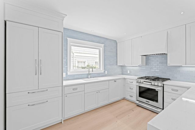 313 Vallette Way Way, West Palm Beach, FL 33401